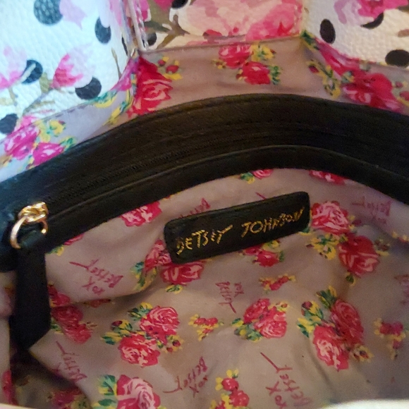🌺 LIKE NEW Betsey Johnson Floral Polka Dot Shoulder/Crossbody Bag - Picture 12 of 16